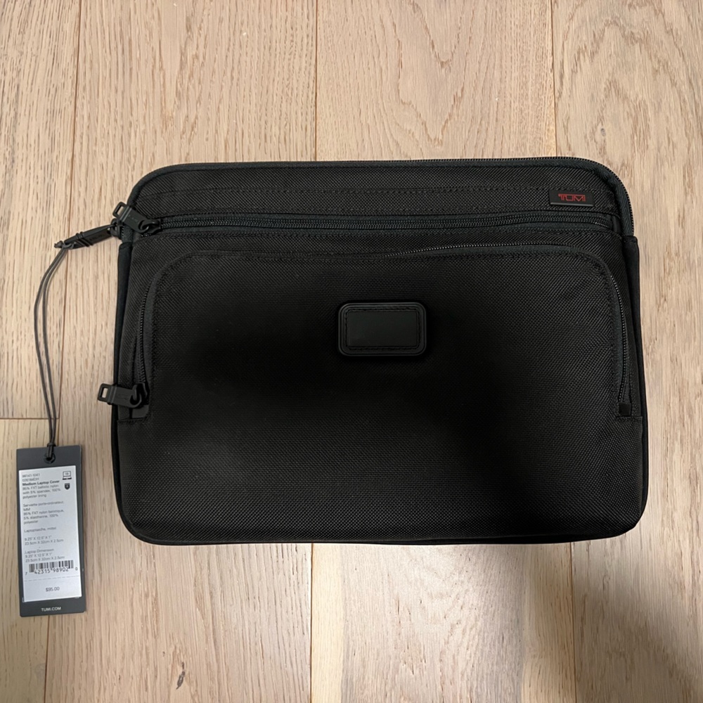 Tumi Medium Laptop Cover